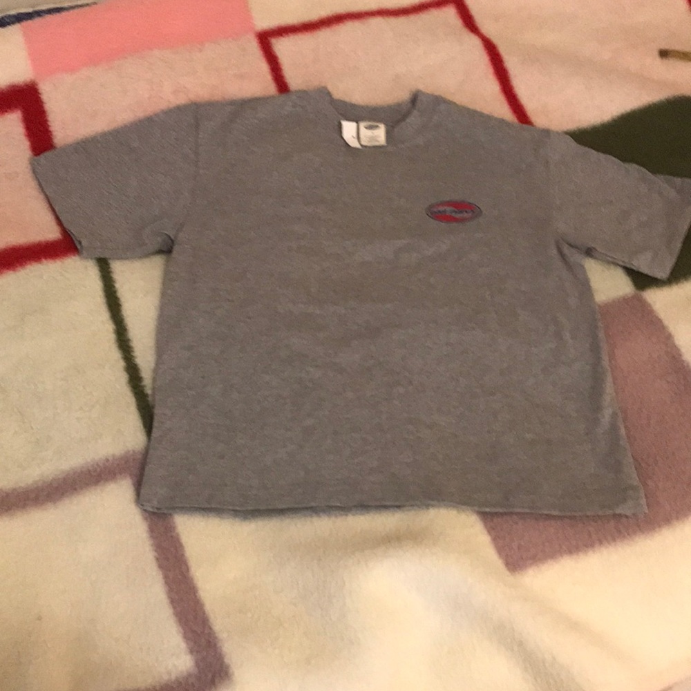Old Navy T-shirt boys